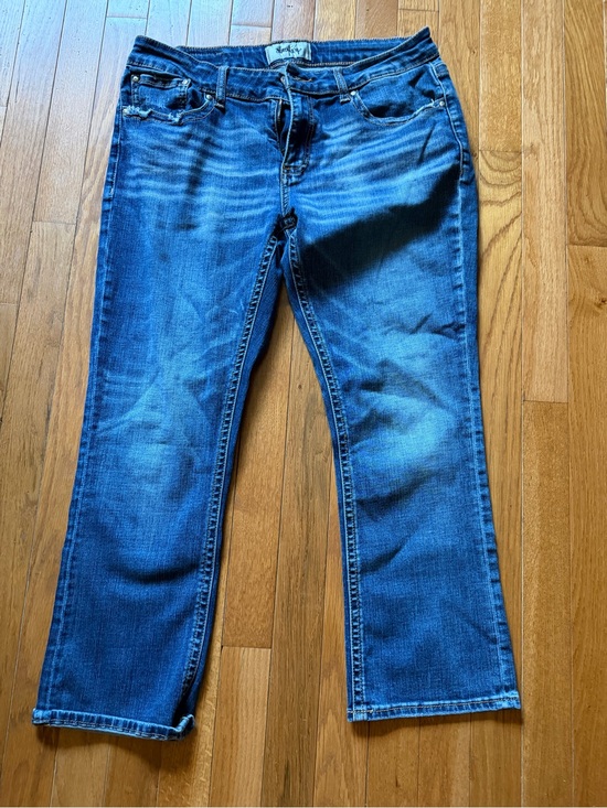 Daytrip Denim - Classic Blue Straight-Leg Jeans- DAYTRIP - size 31- cropped at ankle